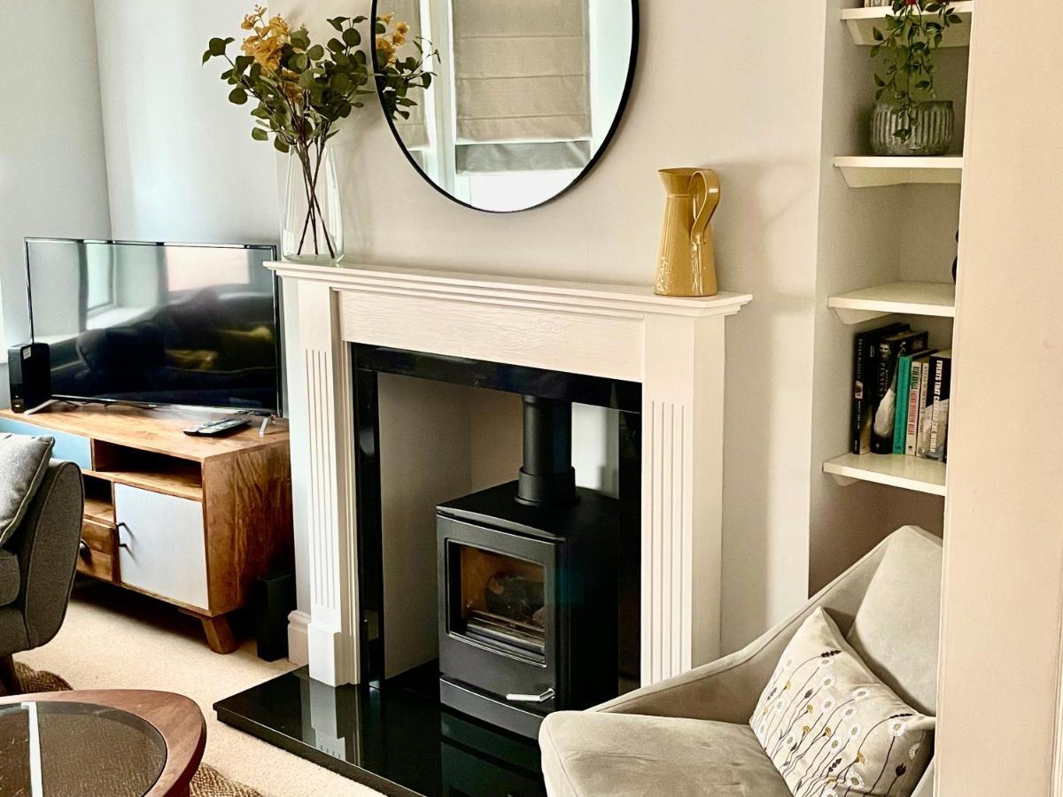 Woodvale Villa York Bagian luar foto