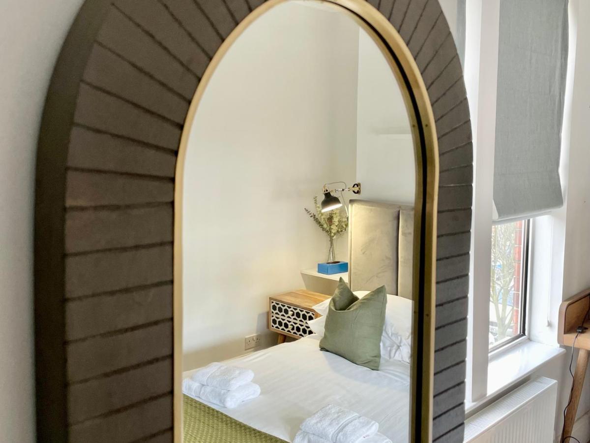 Woodvale Villa York Bagian luar foto