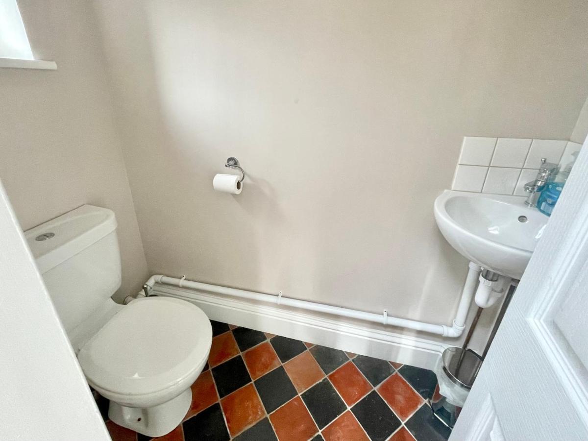 Woodvale Villa York Bagian luar foto