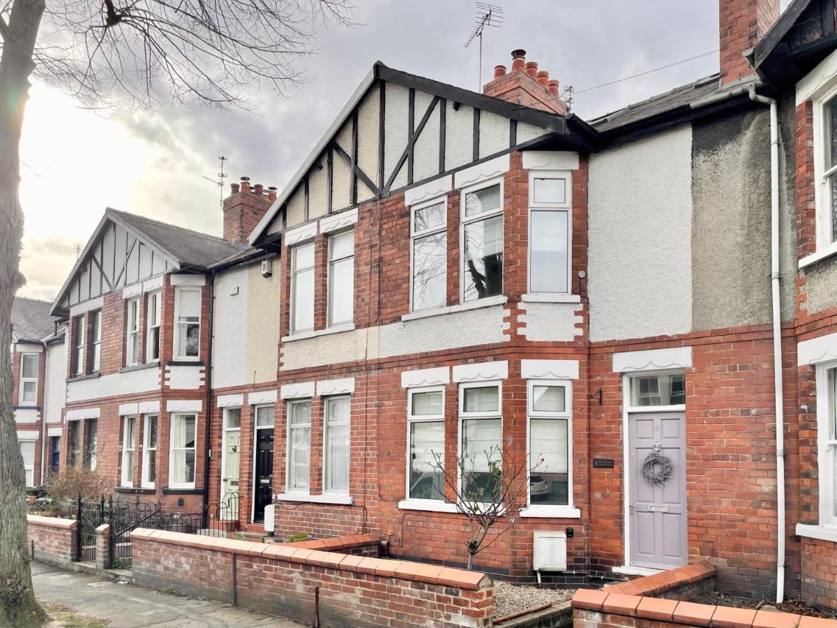 Woodvale Villa York Bagian luar foto